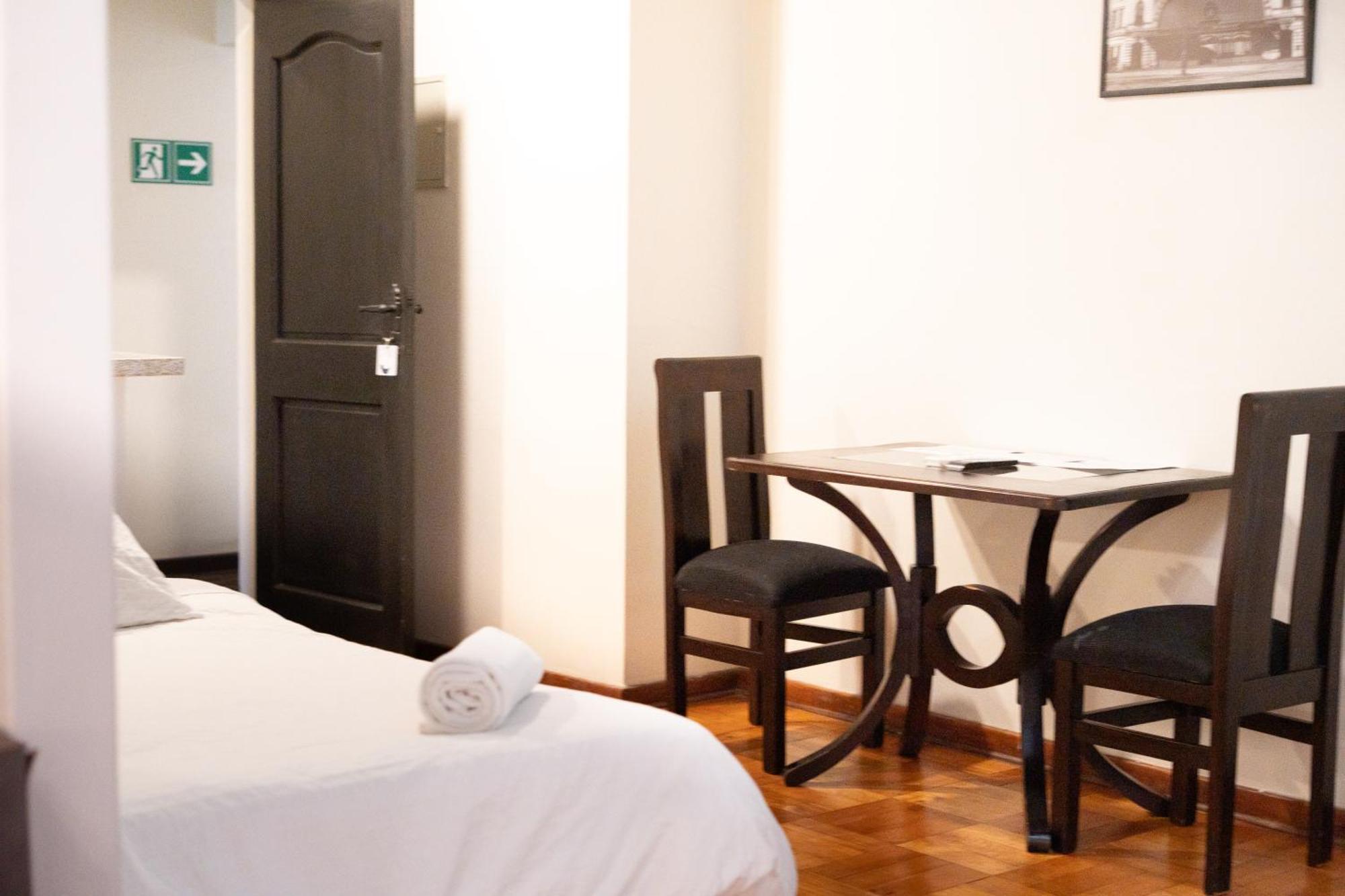 Hotel Plaza Nunoa Сантяго Екстериор снимка