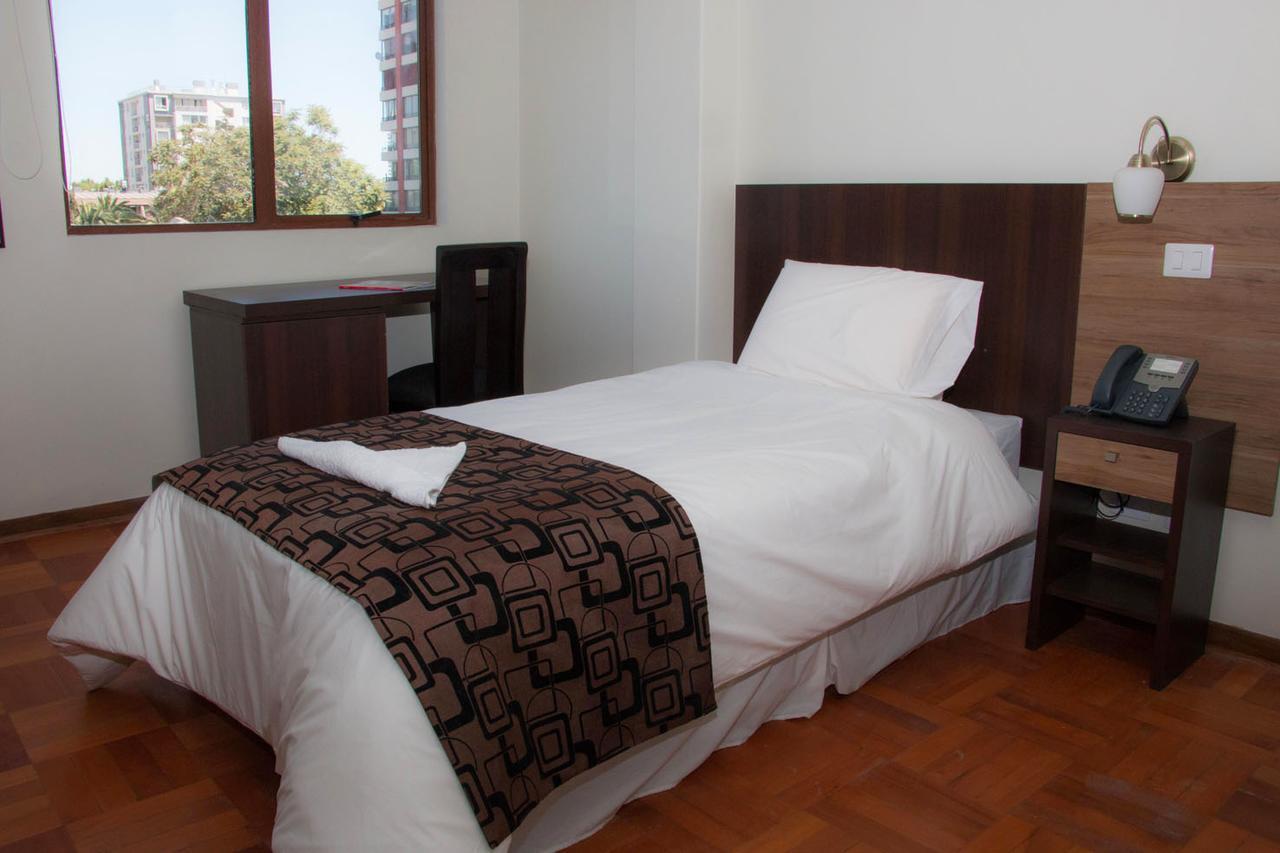 Hotel Plaza Nunoa Сантяго Екстериор снимка